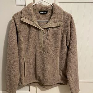 Sherpa North Face pull-over